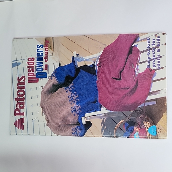 Patons Upside Downers In Chunky Easy Knitting Projects - Picture 6 of 10